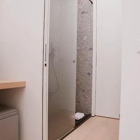 Apartman Luvi - Varese Milánó